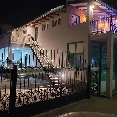 Apartments Pkt Delux Nisz Zewnętrze zdjęcie