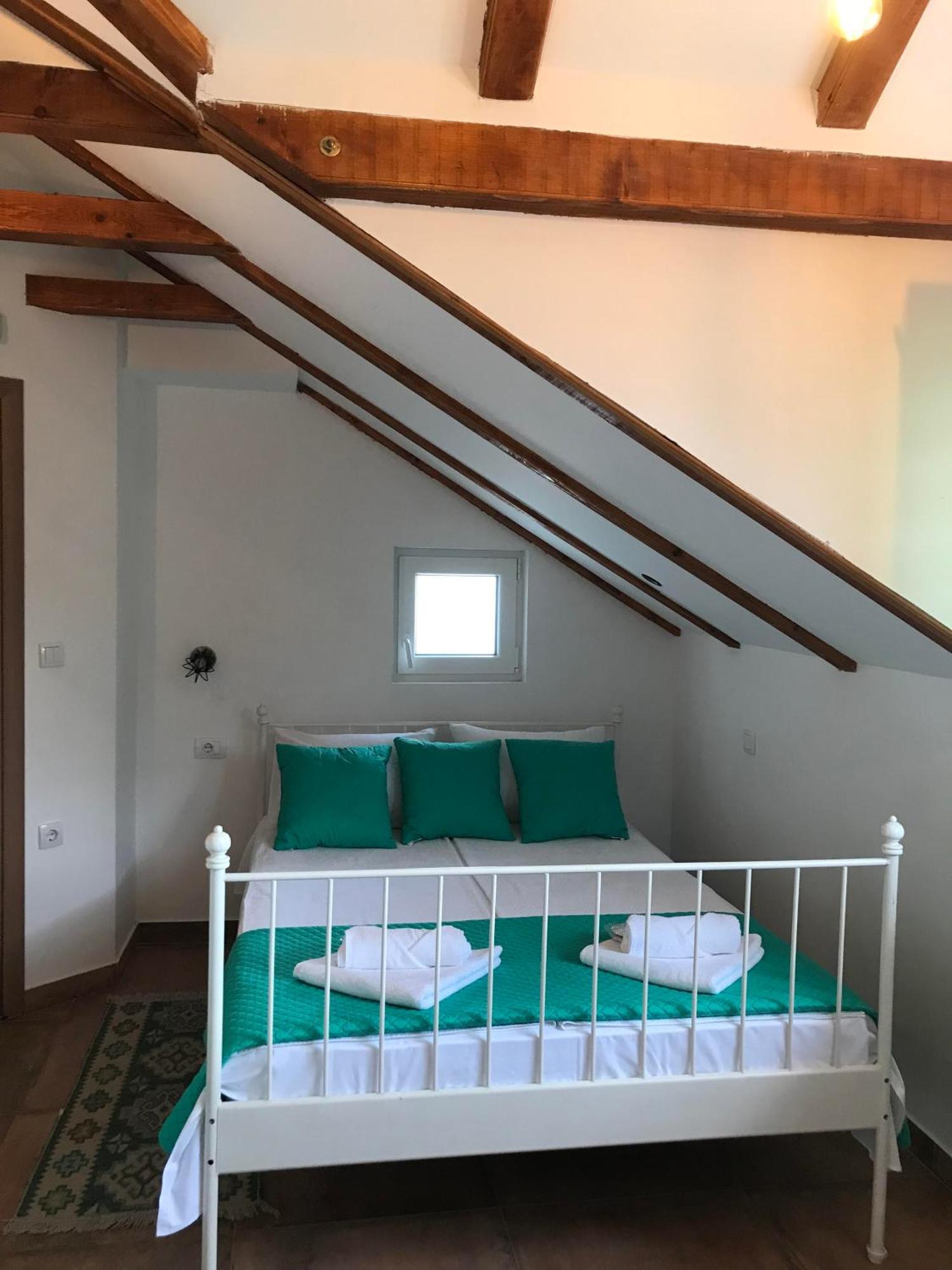 Apartments Pkt Delux Nisz Zewnętrze zdjęcie