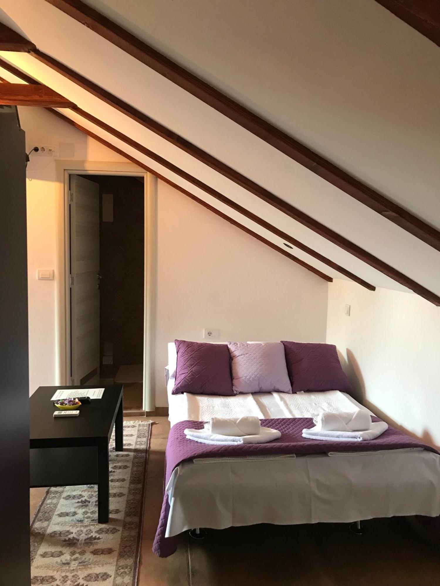 Apartments Pkt Delux Nisz Zewnętrze zdjęcie